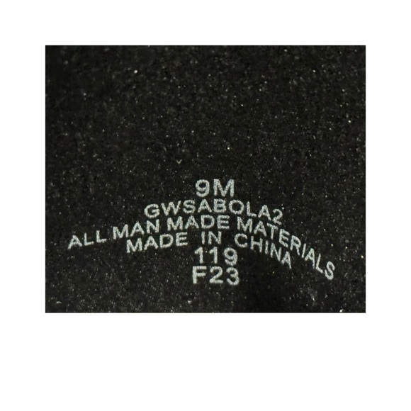 Guess Snakeskin Pattern Knee-High Boots size 9 - Picture 10 of 10